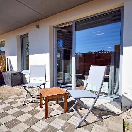 Apartmán Bursztyn 1 Z Ogrodkiem I Garazem *